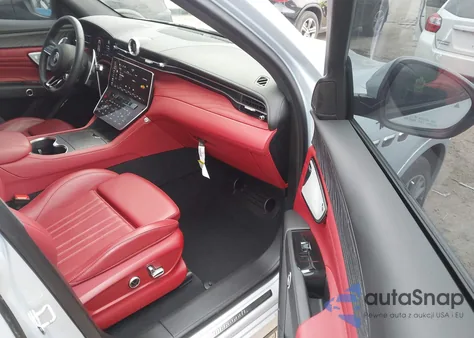 2023 Maserati Grecale Modena z USA, uszkodzony, nr VIN ZN682AVM3P7428885